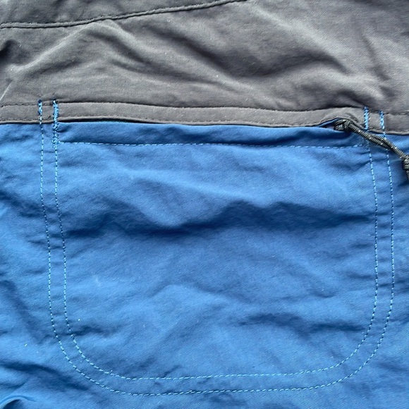 NWT- PATAGONIA Blue Wavefarer Board Shorts 5 In- Size 4 - Picture 10 of 10
